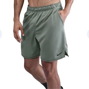 NEW Nike  Men's Dri-FIT 7" Unlined Versatile Shorts Gray Mens Large